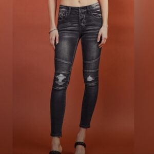 KanCan Peyton Mid Rise Moto Super Skinny Jeans     [size 7/27]